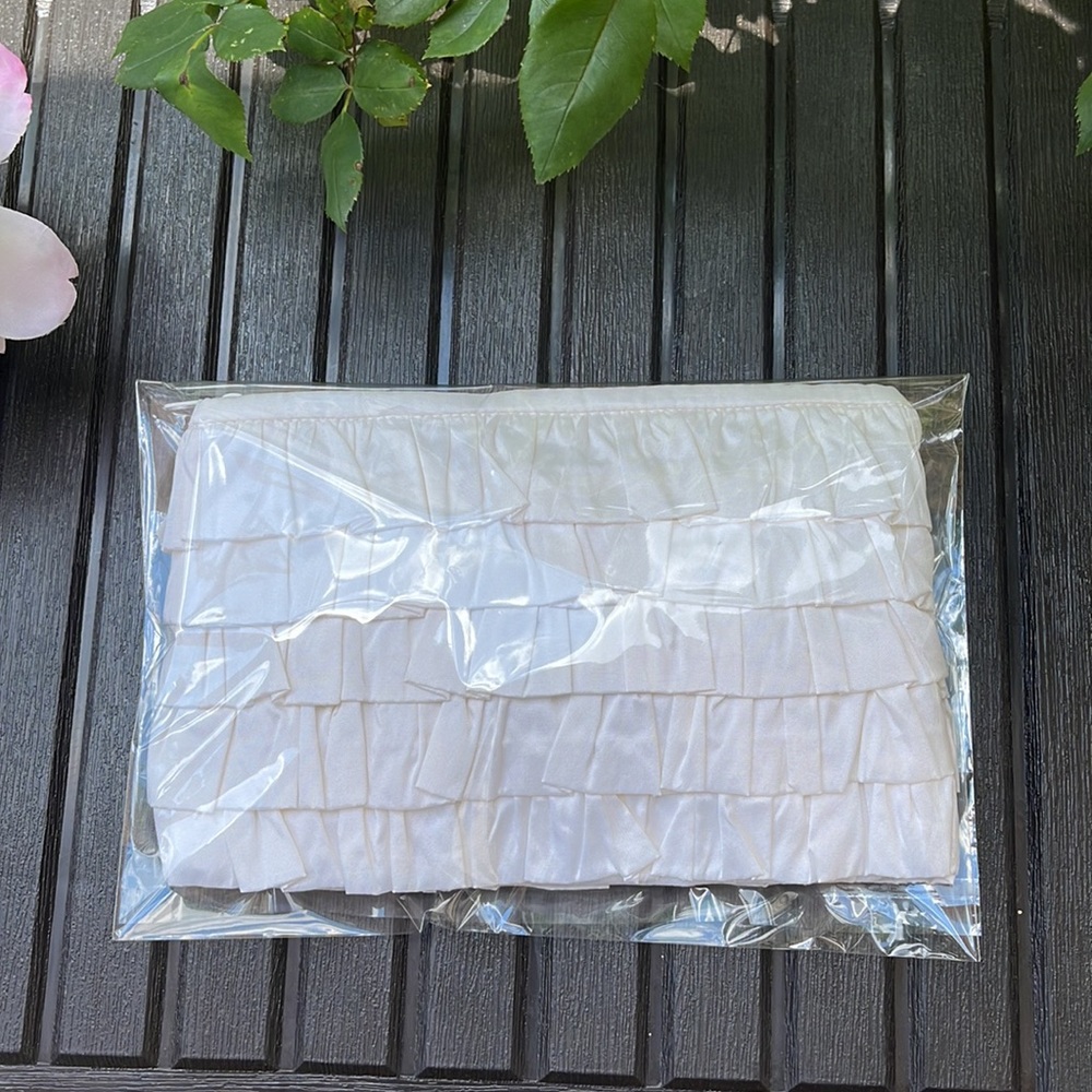 Ivory Ruffle Makeup Bag - Picture 10 of 12